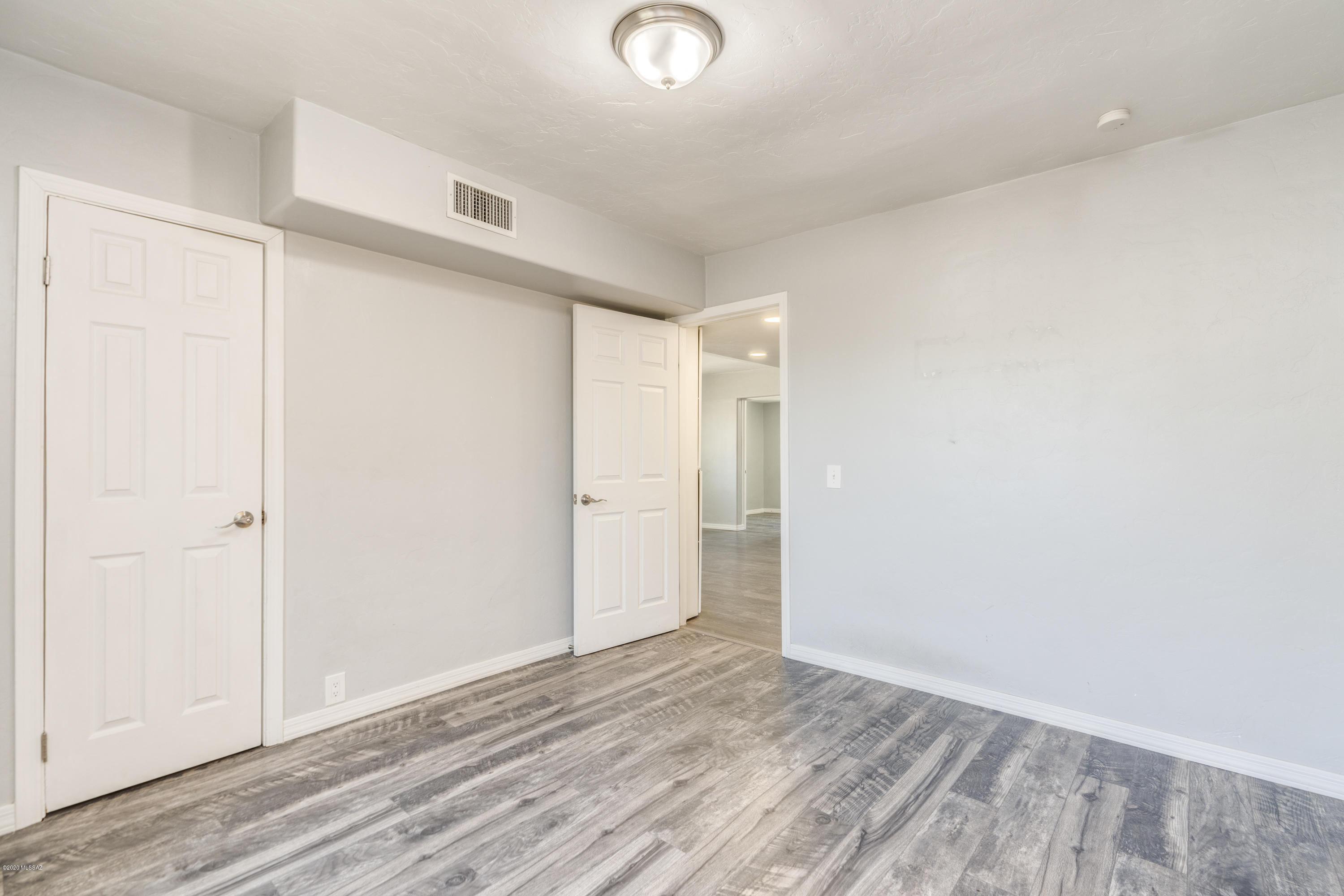 450 East Mohave Road Tucson, AZ 85705 - Photo 37 of 46