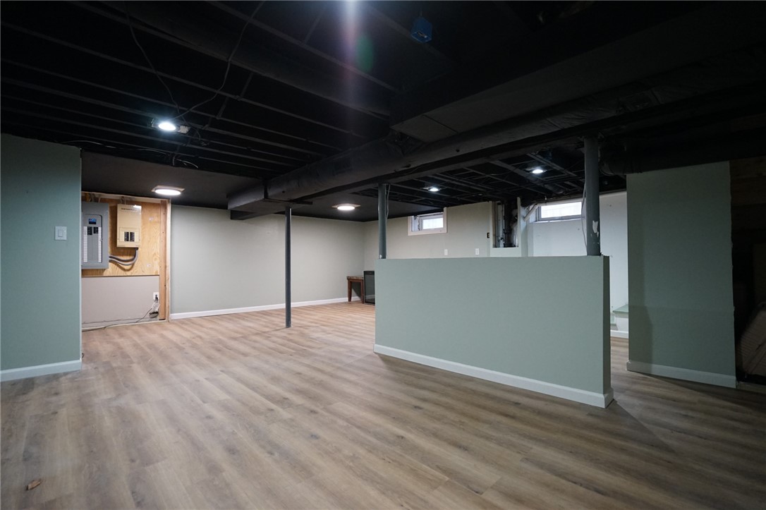 27 Winifred Avenue Warwick, RI 02889 - Photo 25 of 31