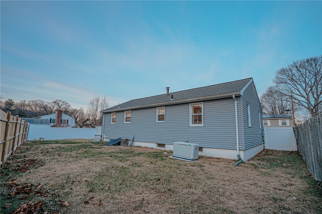 27 Winifred Avenue Warwick, RI 02889 - Photo 31 of 31