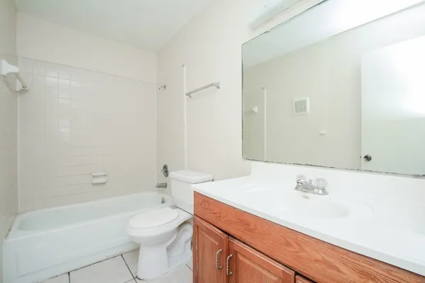 $1,100 | 9700 Leawood Boulevard, Unit 1601, Houston, TX 77099