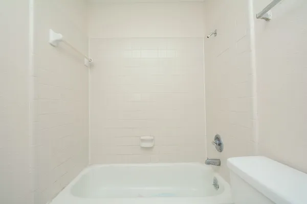 $1,100 | 9700 Leawood Boulevard, Unit 1601, Houston, TX 77099
