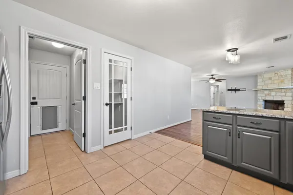 $2,625 | 4204 Bob Wire Road, Spicewood, TX 78669