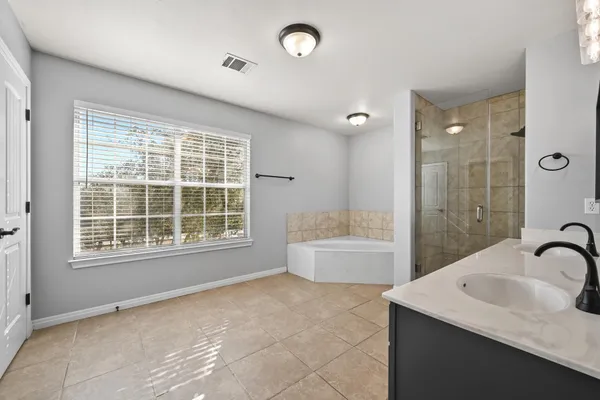 $2,625 | 4204 Bob Wire Road, Spicewood, TX 78669