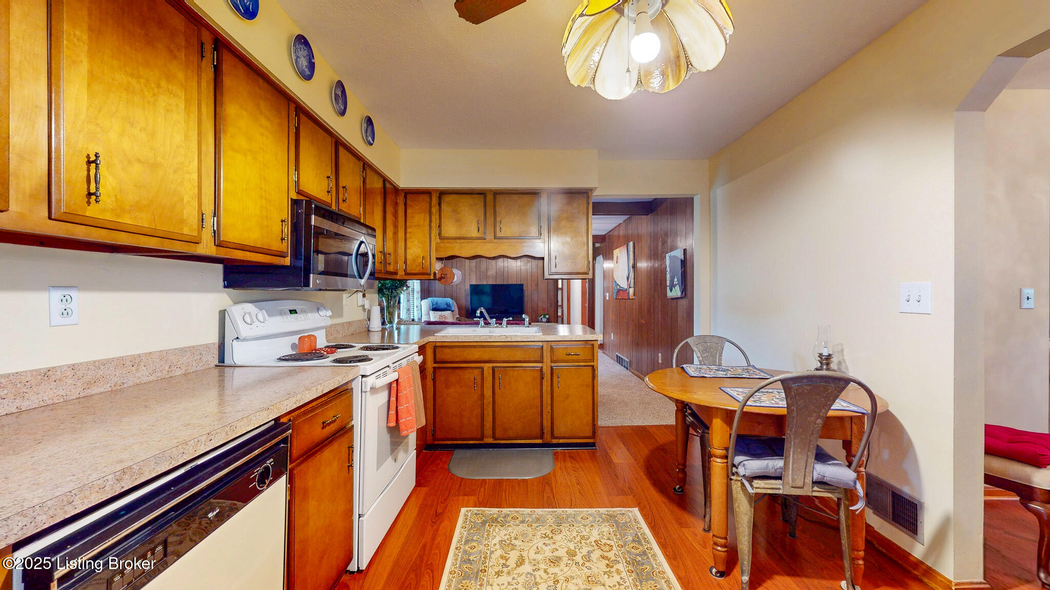 1536 Knight Road Louisville, KY 40216 - Photo 10 of 45 1536-Knight-Rd-06172025_165833