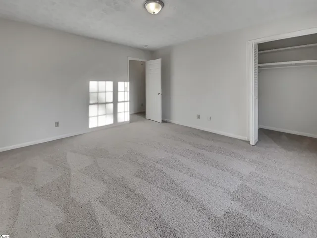 $317,000 | 8 Chelseabrook Court, Mauldin, SC 29662