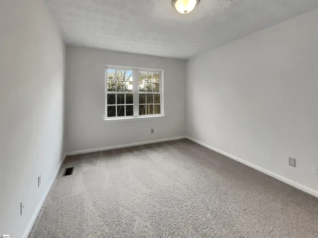 $317,000 | 8 Chelseabrook Court, Mauldin, SC 29662