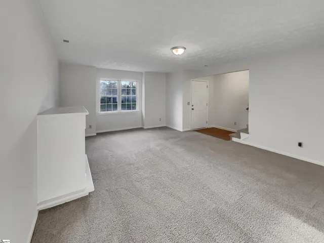 $317,000 | 8 Chelseabrook Court, Mauldin, SC 29662