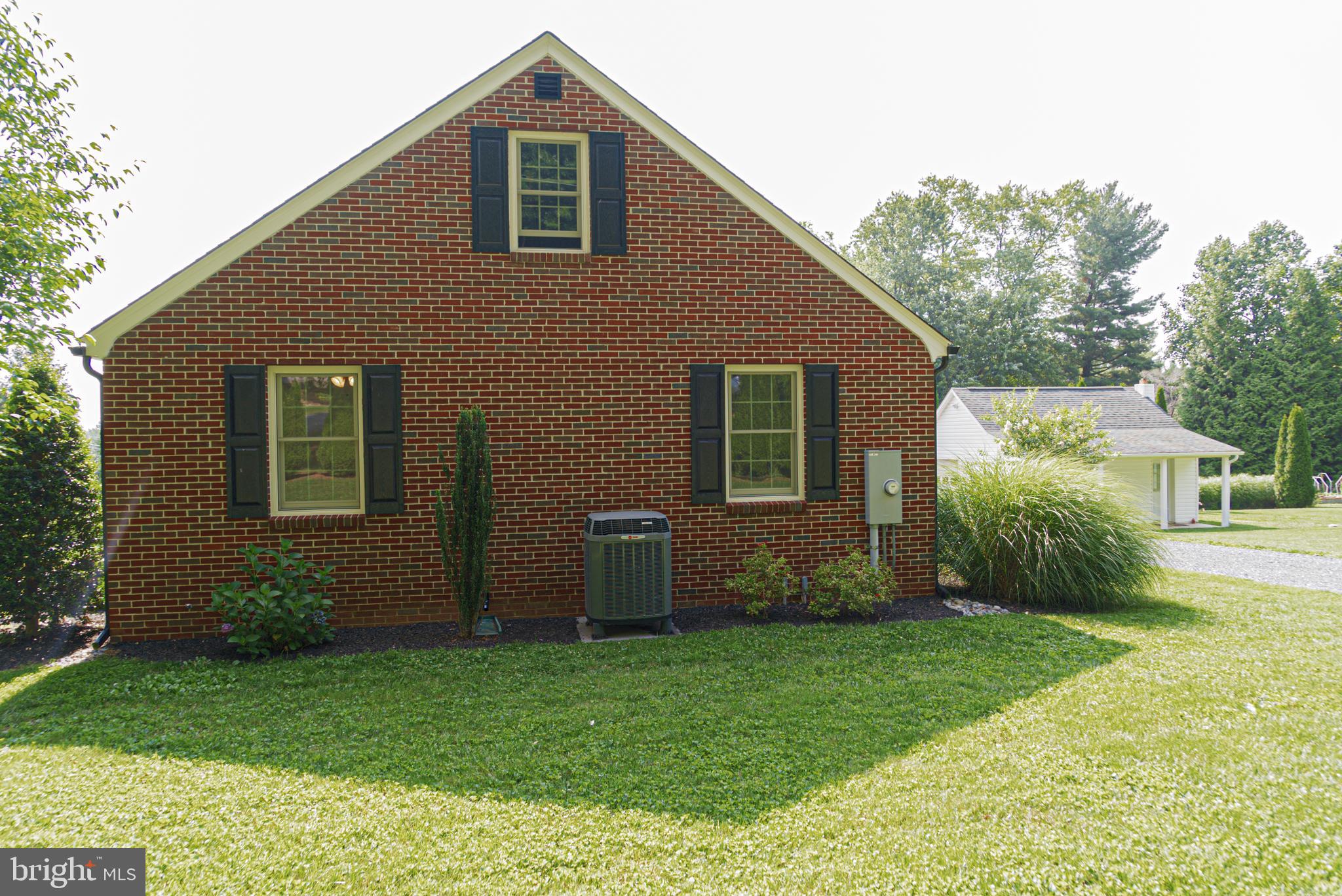 16499 Frederick Road Woodbine, MD 21797 - Photo 6 of 40 Gallery Image 6