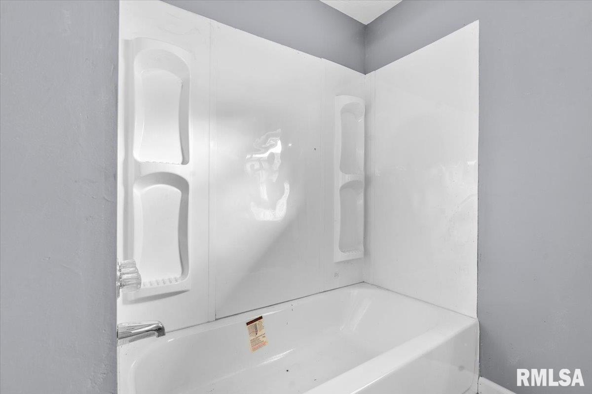 2327 South 15th Street Springfield, IL 62703 - Photo 10 of 21
