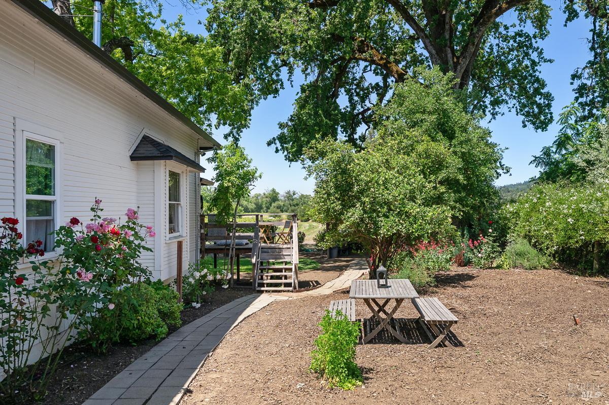 5091 Dry Creek Road Healdsburg, CA 95448 - Photo 25 of 52