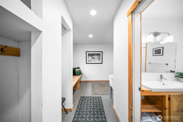 $724,000 | 9485 East Leavenworth Road, Leavenworth, WA 98826