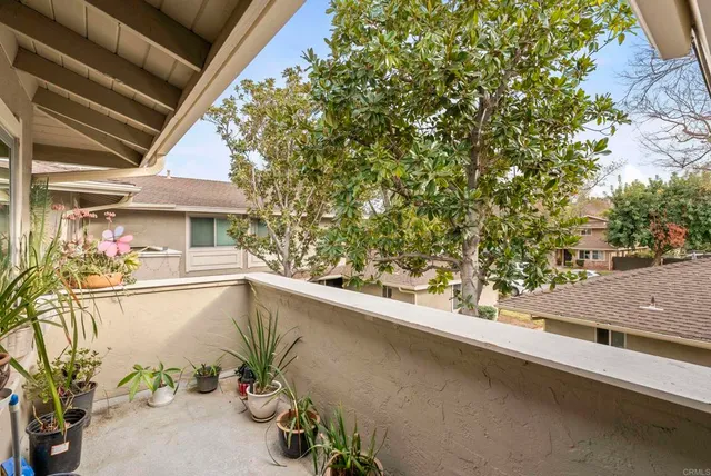 $429,000 | 913 Amistad Court, Unit D, El Cajon, CA 92019