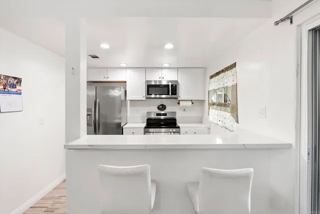 $429,000 | 913 Amistad Court, Unit D, El Cajon, CA 92019