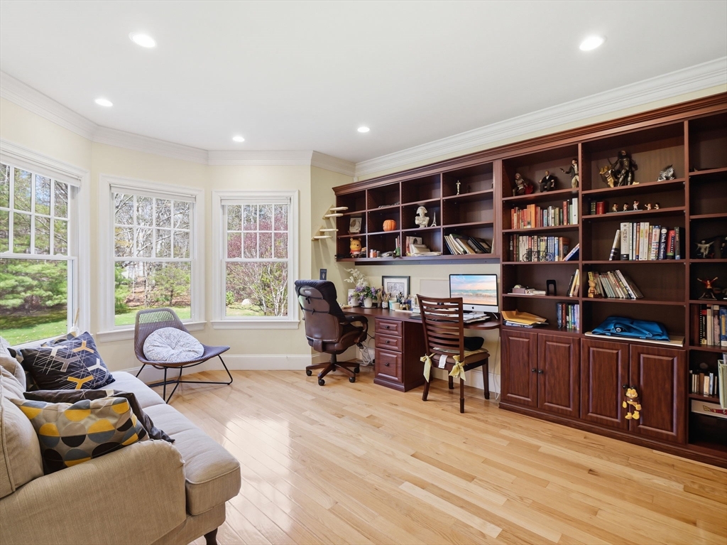 50 Yorkshire Road Dover, MA 02030 - Photo 11 of 42