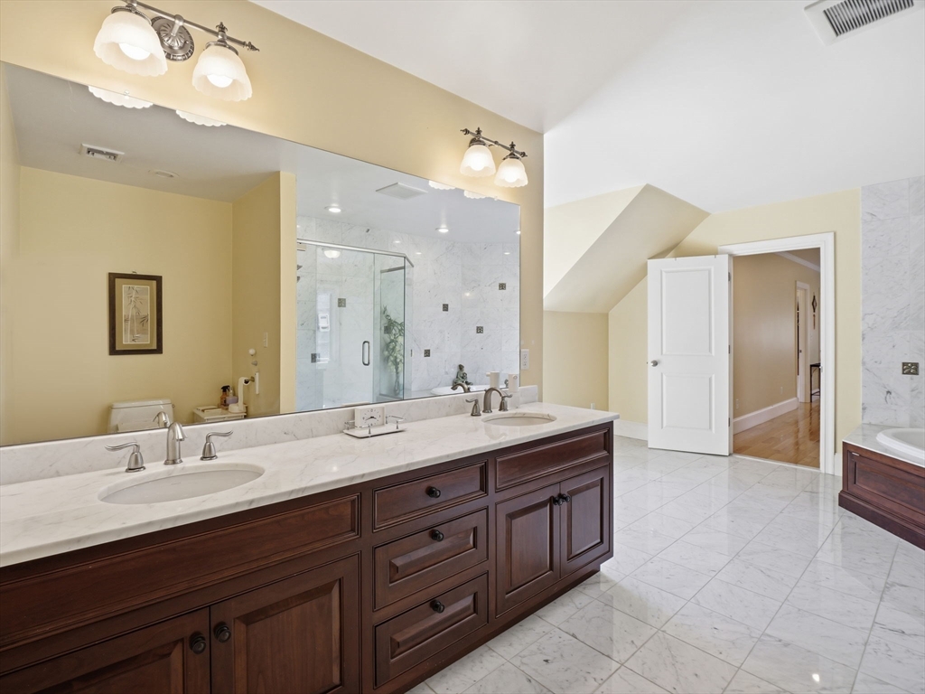 50 Yorkshire Road Dover, MA 02030 - Photo 29 of 42