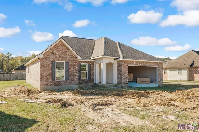 $319,899 | 12816 Ruby Lake Drive, Walker, LA 70785
