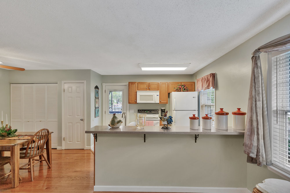217 Scenic Heights Road West Union, SC 29696 - Photo 13 of 26 Bar