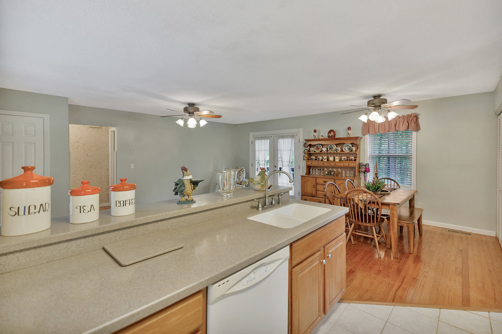 217 Scenic Heights Road West Union, SC 29696 - Photo 14 of 26 Open kitchen/dining with corian counter