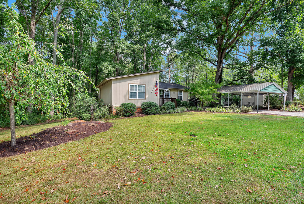 217 Scenic Heights Road West Union, SC 29696 - Photo 22 of 26 Nice front yard