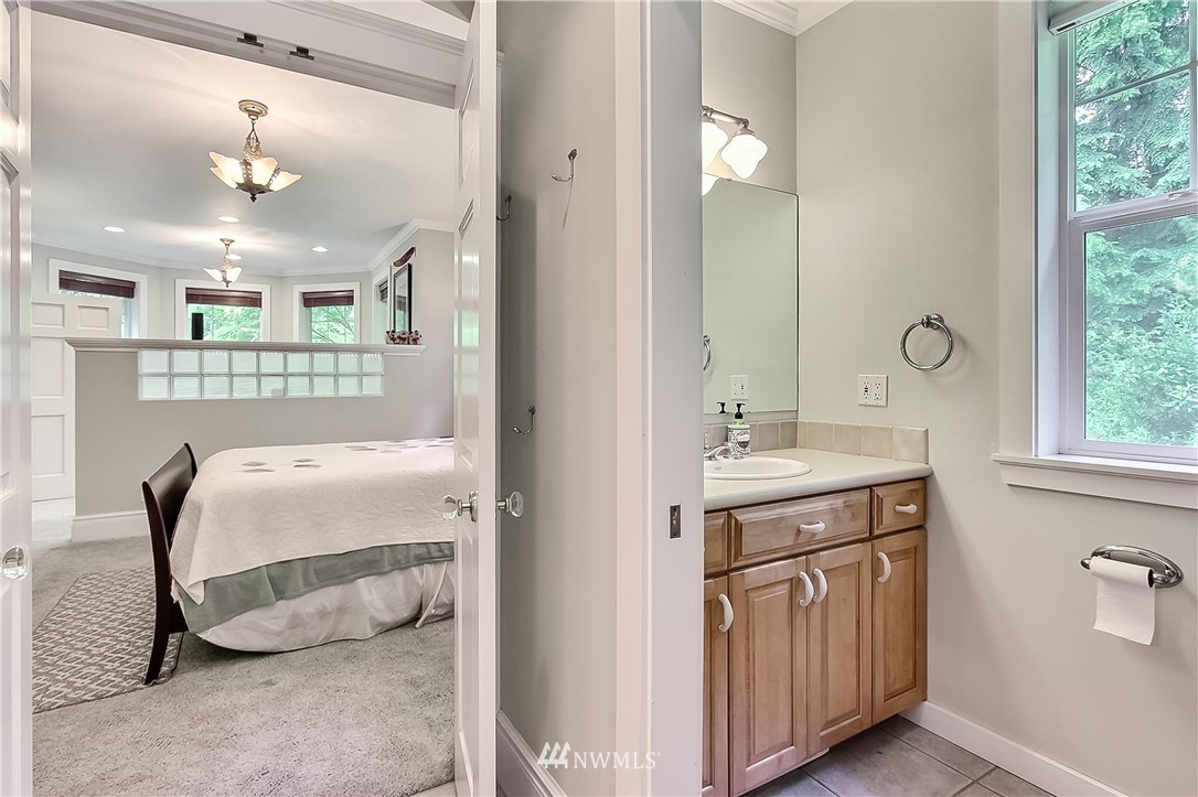 622 Southeast Spruce Road Port Orchard, WA 98367 - Photo 14 of 32 Gallery Image 14