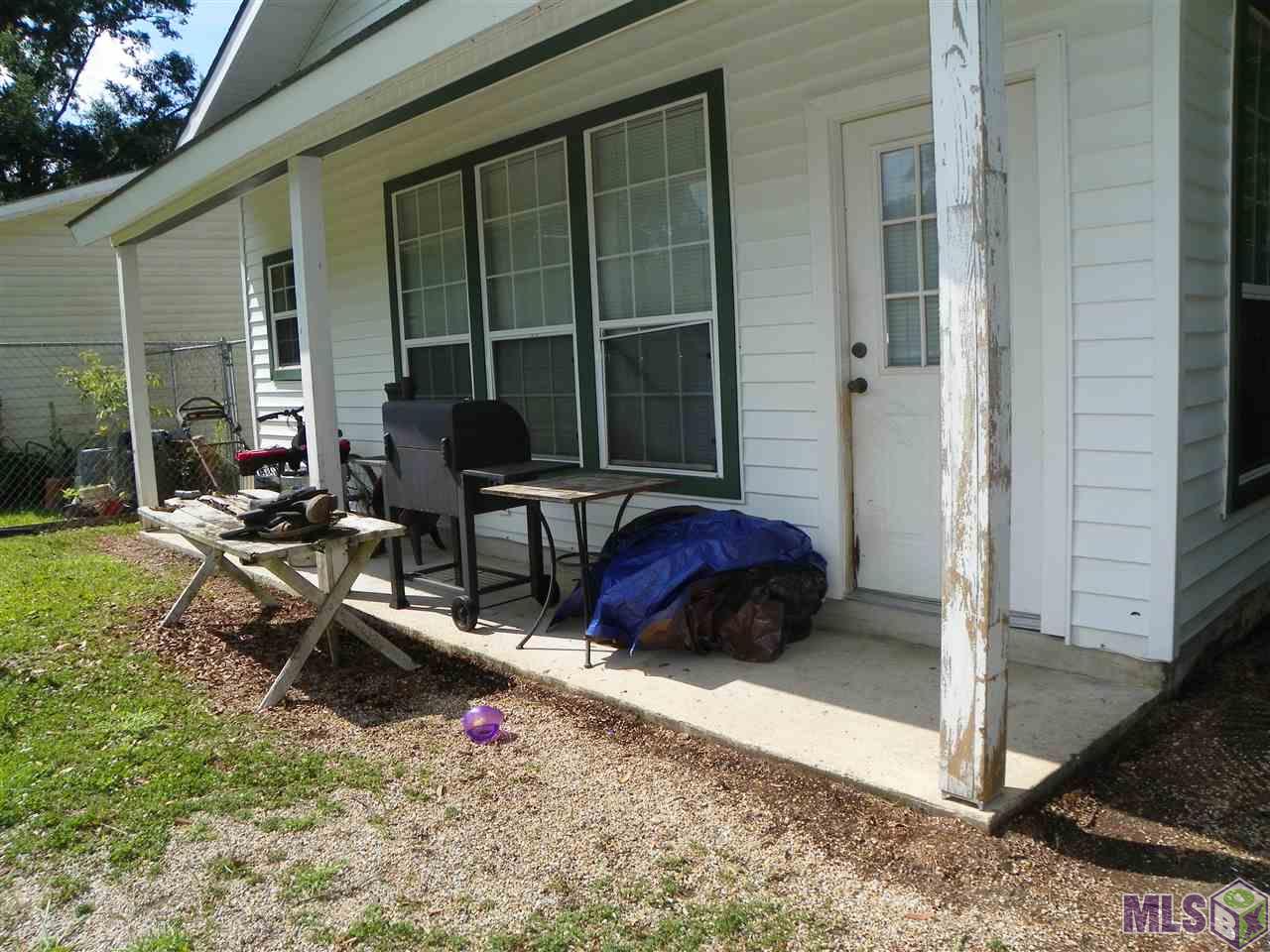 8245 Highland Road Baton Rouge, LA 70808 - Photo 15 of 17 Rear Porch of Main House