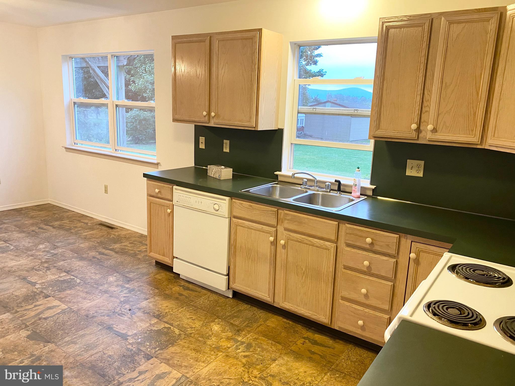 49 Mar-Bob Road Halifax, PA 17032 - Photo 8 of 36 Kitchen