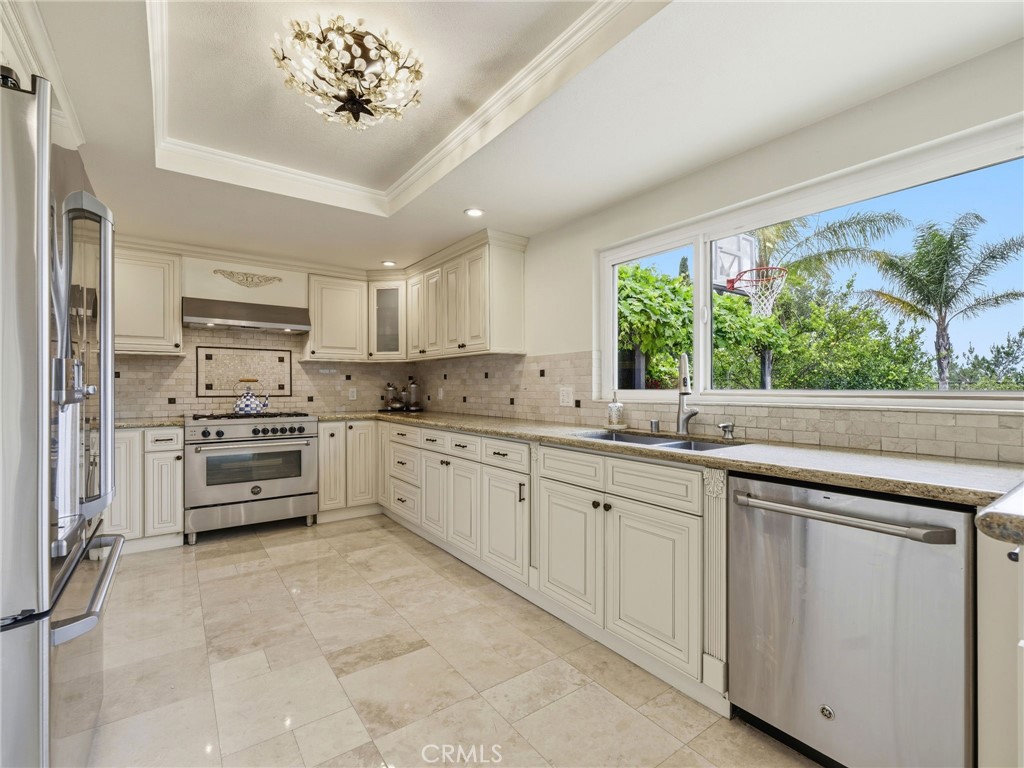 19140 Merion Drive Porter Ranch, CA 91326 - Photo 9 of 31