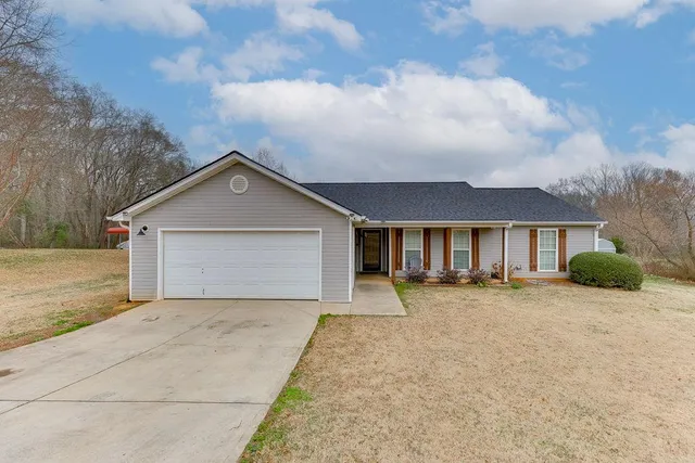 $355,000 | 163 Ridgeland Drive, Maysville, GA 30558