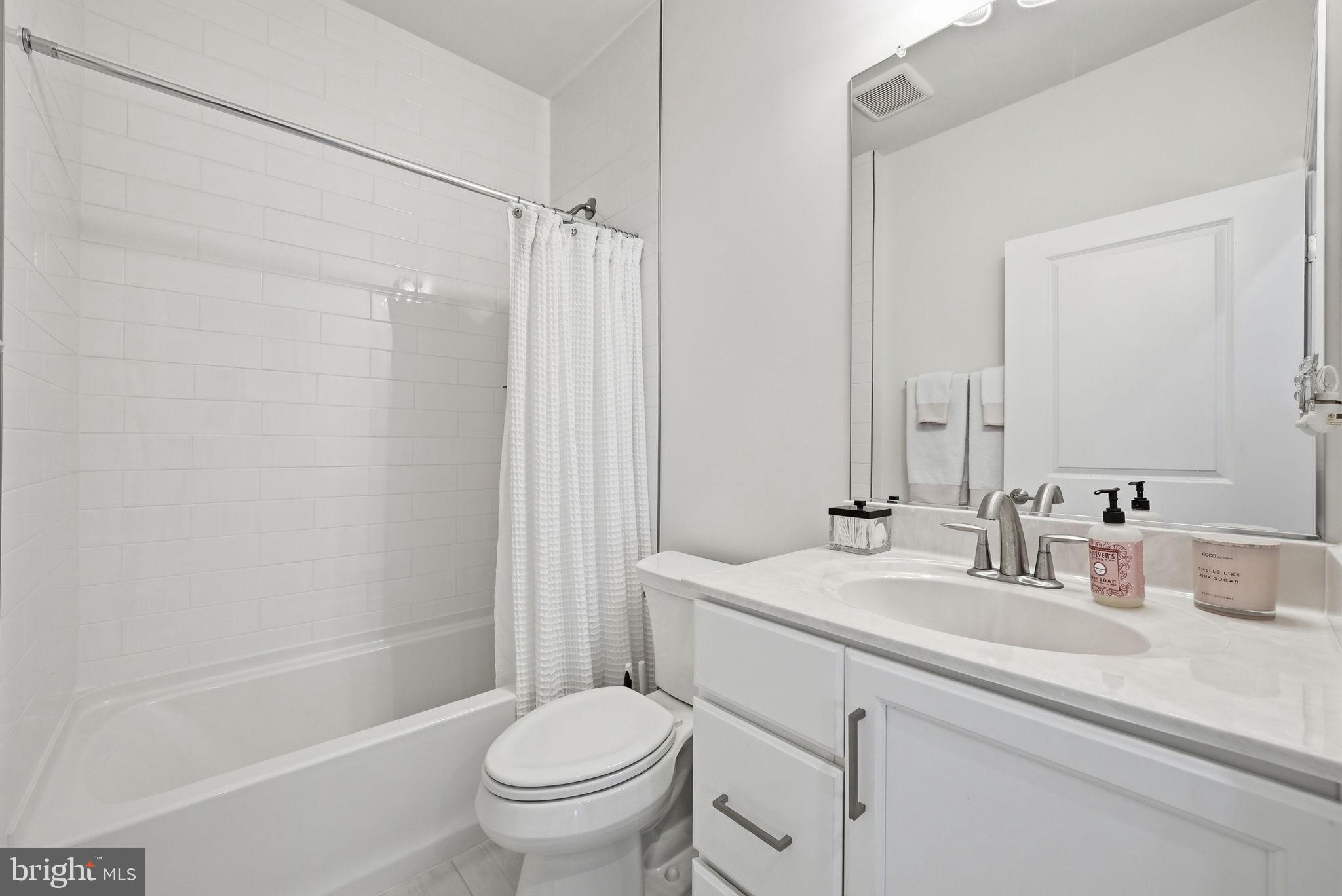 43059 Greeley Square Ashburn, VA 20148 - Photo 23 of 46