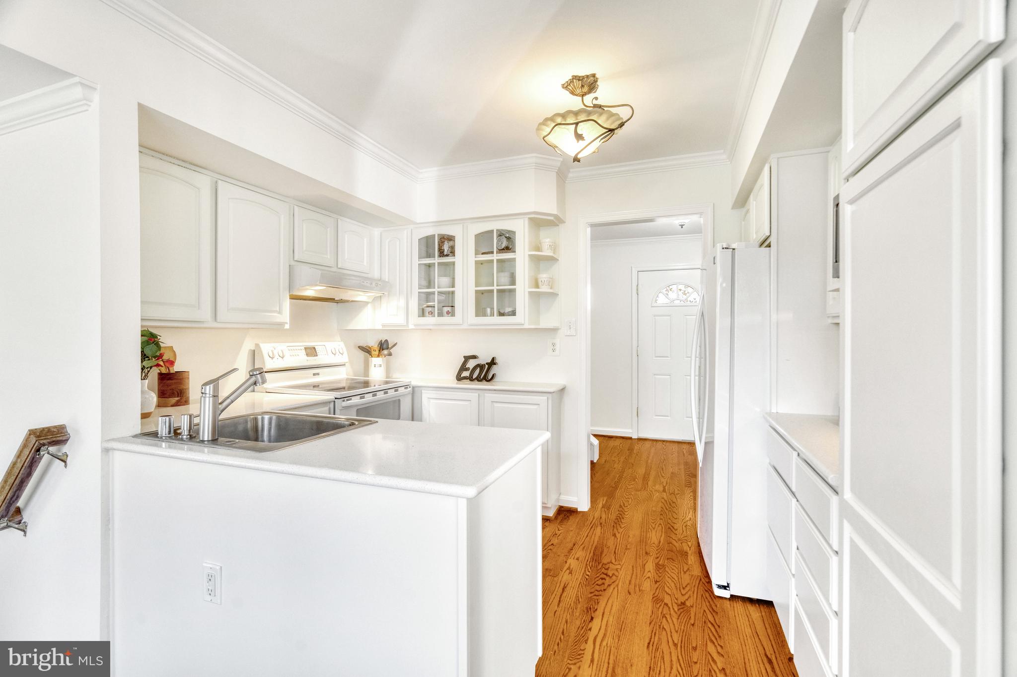 4311 Cub Run Road Chantilly, VA 20151 - Photo 14 of 56