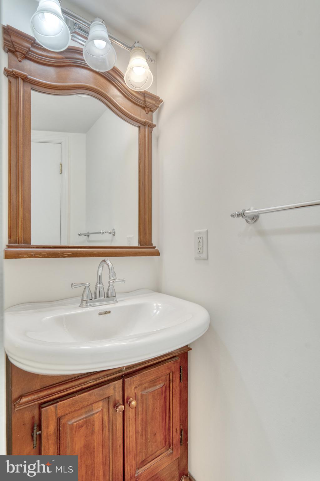 4311 Cub Run Road Chantilly, VA 20151 - Photo 44 of 56