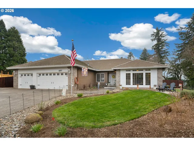$840,000 | 4527 Northwest Center Court, Camas, WA 98607
