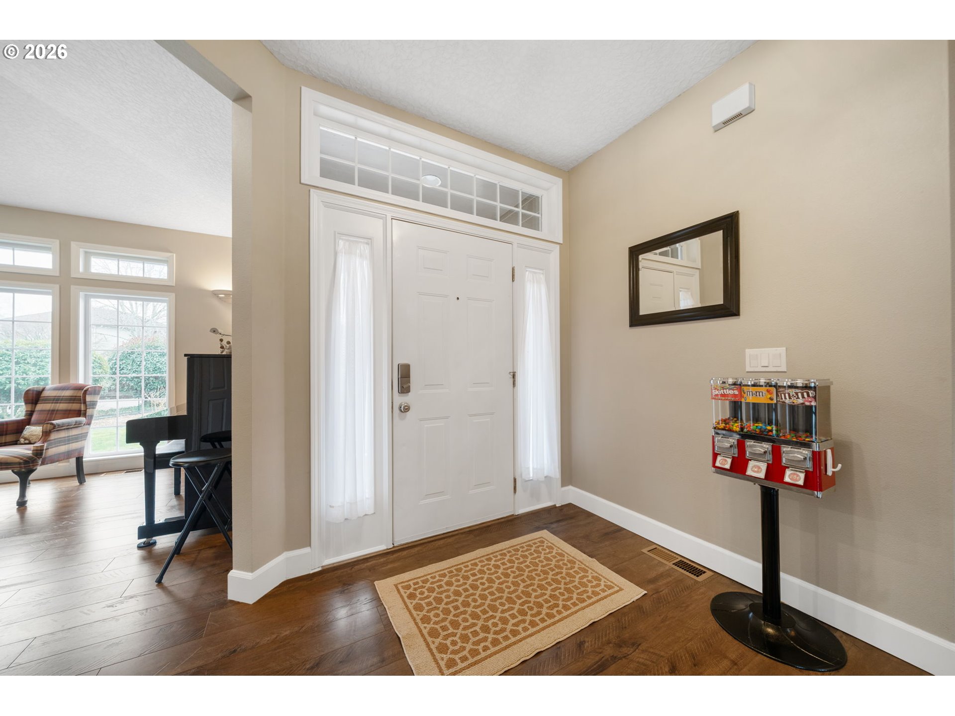 4527 Northwest Center Court Camas, WA 98607 - Photo 5 of 36