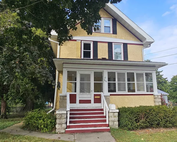 $225,000 | 516 East Lincoln Street, Waupun, WI 53963