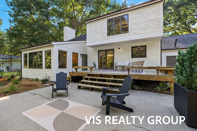 $440,000 | 18630 North Fruitport Road, Spring Lake, MI 49456