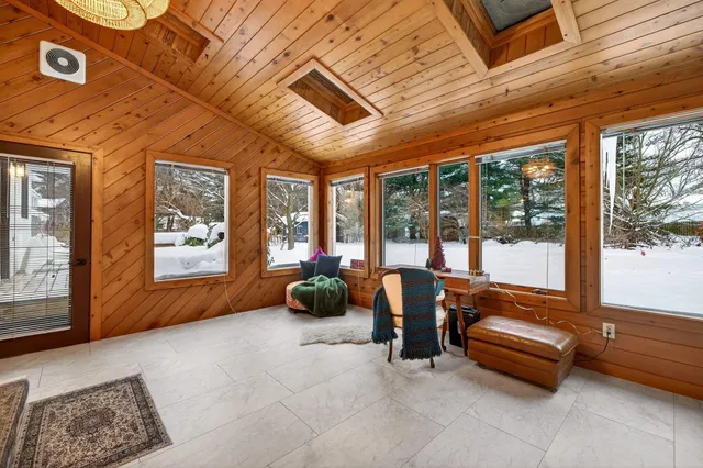 $440,000 | 18630 North Fruitport Road, Spring Lake, MI 49456