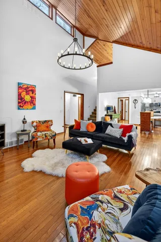 $440,000 | 18630 North Fruitport Road, Spring Lake, MI 49456