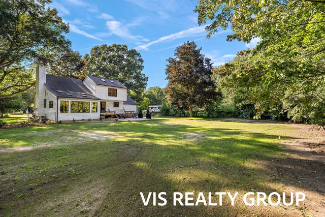 $440,000 | 18630 North Fruitport Road, Spring Lake, MI 49456