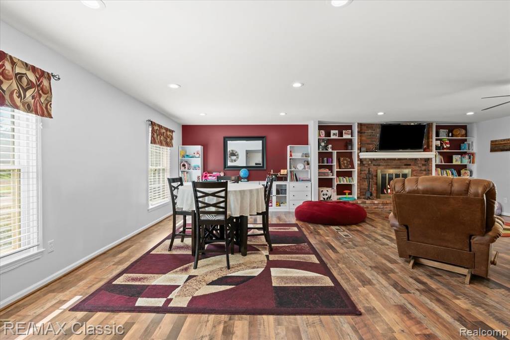 4815 Ravinewood Drive Commerce Township, MI 48382 - Photo 11 of 52