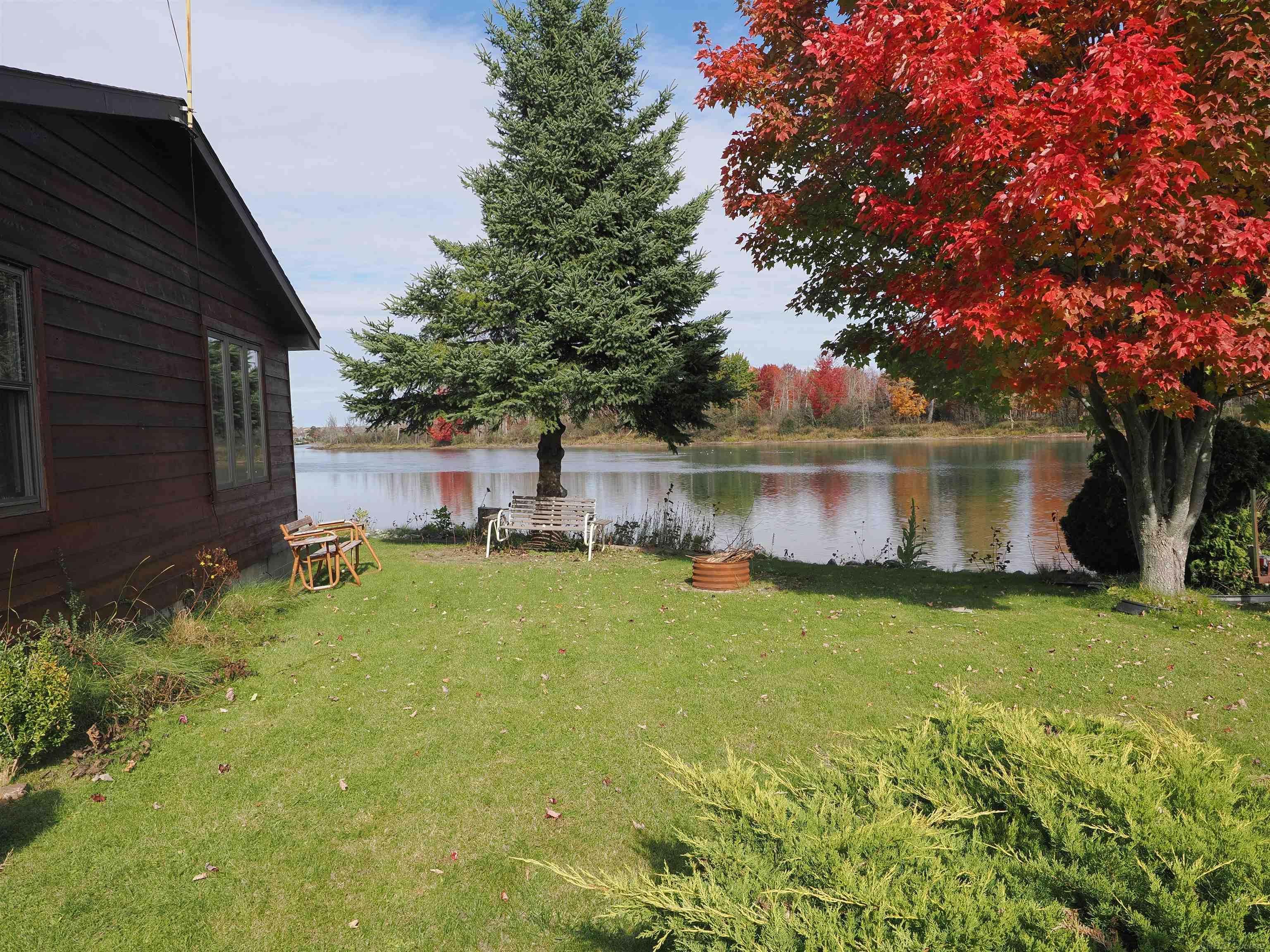 2039 South Riverside Drive Sault Ste. Marie, MI 49783 - Photo 4 of 75