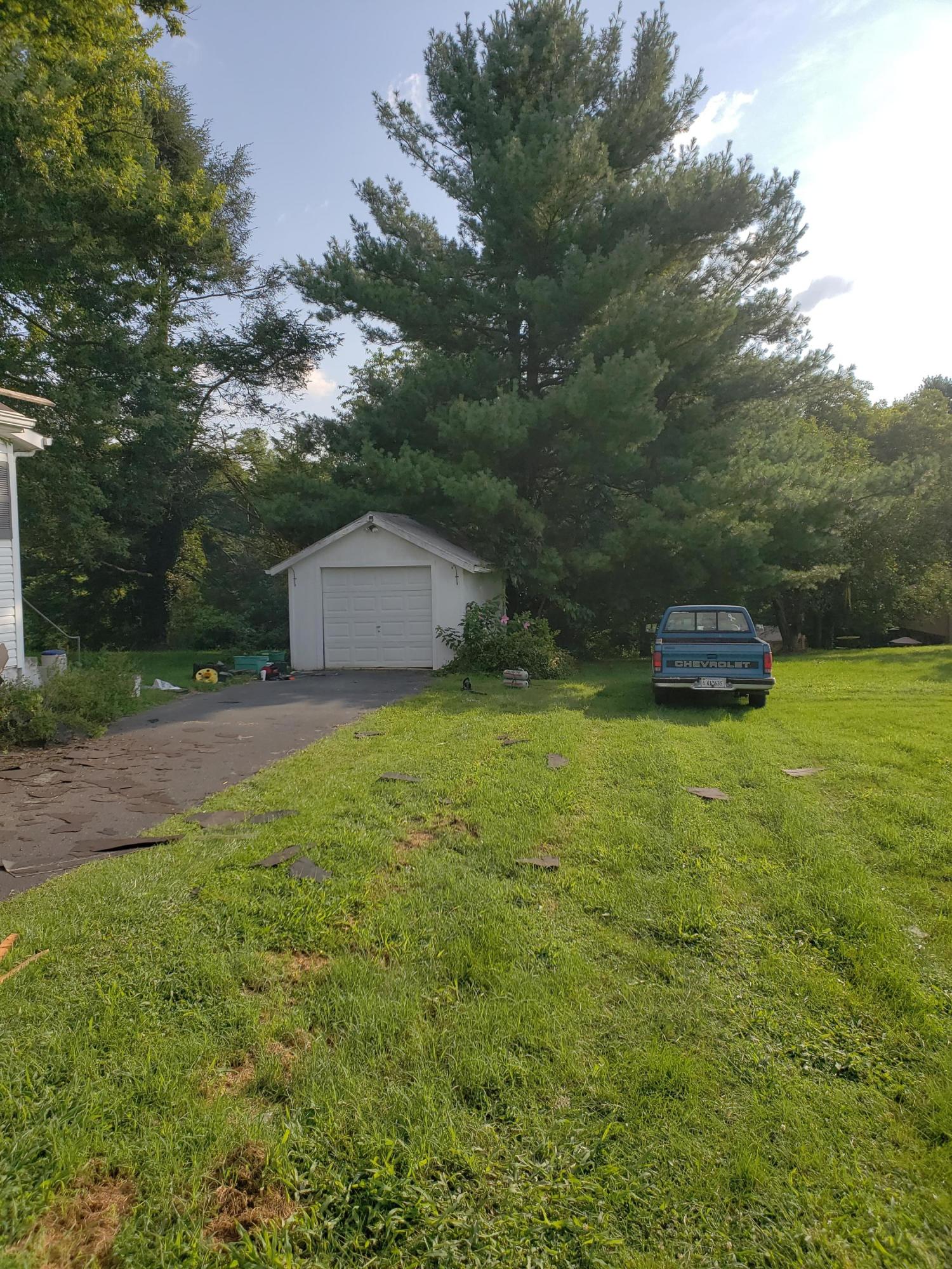 6017 Cove Road Roanoke, VA 24019 - Photo 6 of 6 20180809_084350