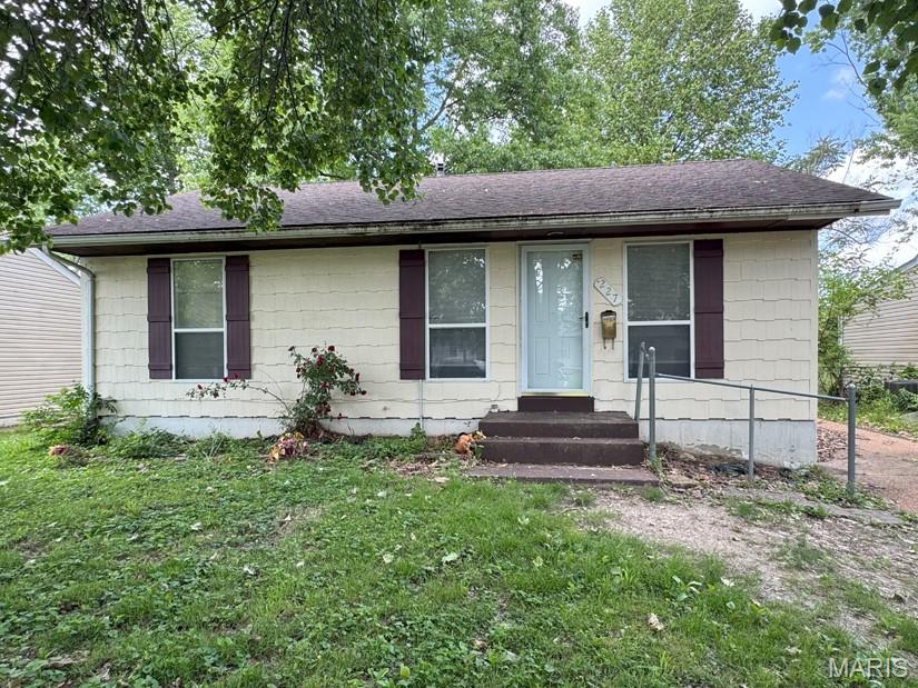 227 Presley Road St. Louis, MO 63137 - Photo 1 of 1