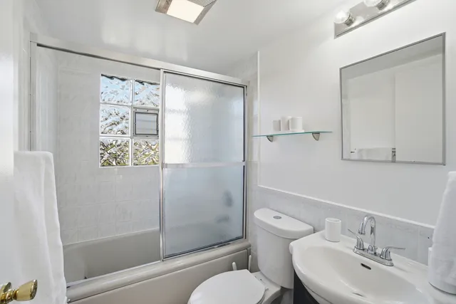 $399,000 | 450 East Palatine Road, Palatine, IL 60074