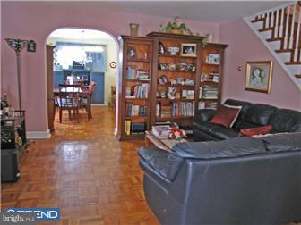 139 St Laurence Road Upper Darby, PA 19082 - Photo 2 of 12 Living Room