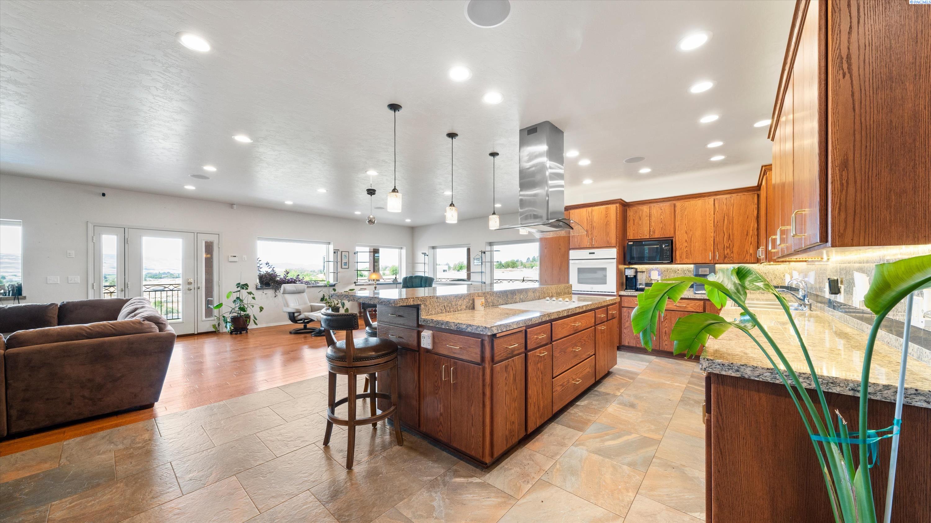 27446 North Case Road Prosser, WA 99350 - Photo 14 of 50 Gallery Image 14