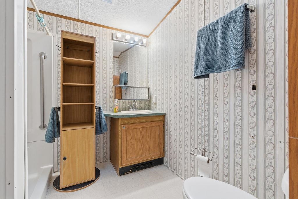 732 Concord Stage Road, Unit 5 Weare, NH 03281 - Photo 14 of 27