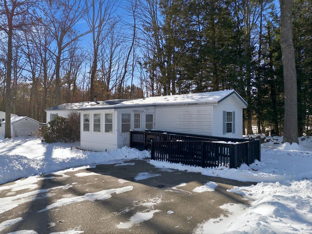 732 Concord Stage Road, Unit 5 Weare, NH 03281 - Photo 24 of 27
