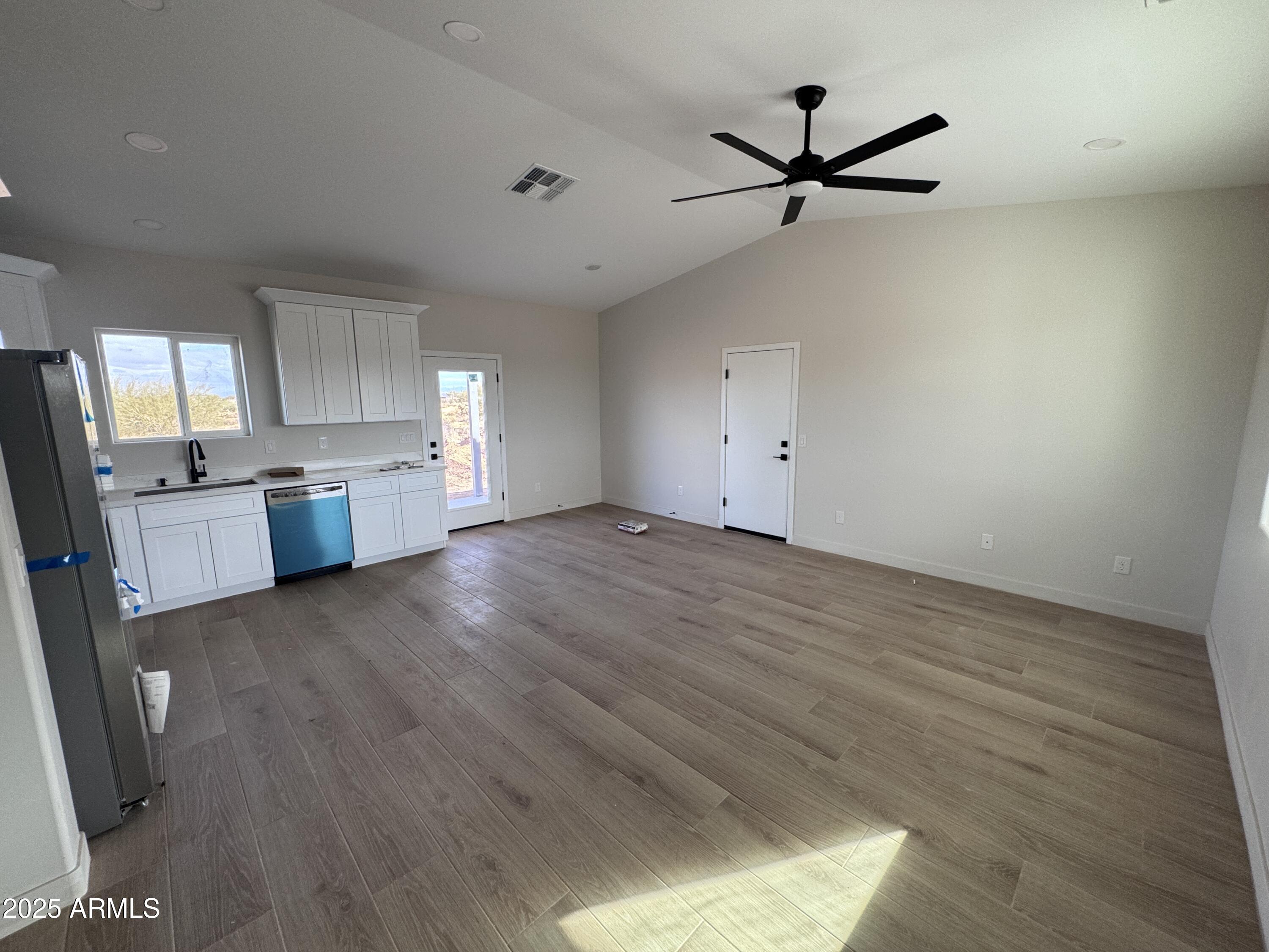 24184 East King Road Florence, AZ 85132 - Photo 2 of 7 IMG_5159