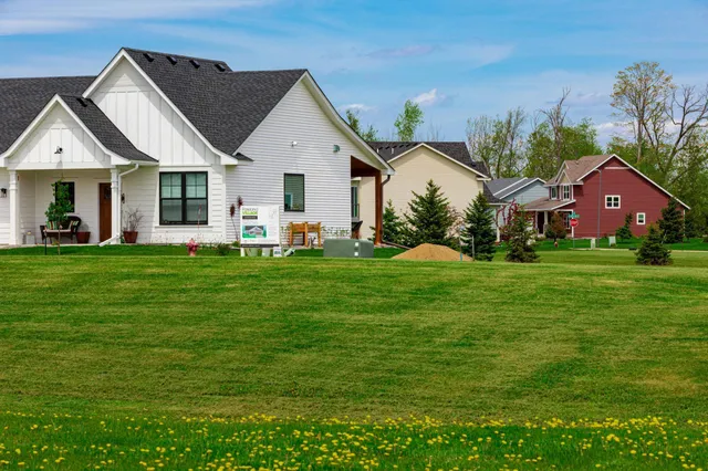 $42,900 | 3219 Ramsey Street, Faribault, MN 55021