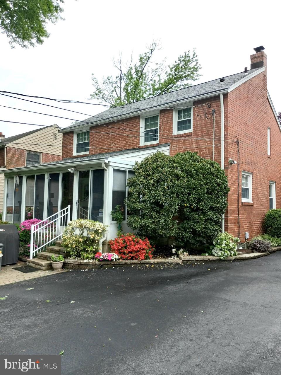 539 Evans Road Springfield, PA 19064 - Photo 2 of 3 Rear